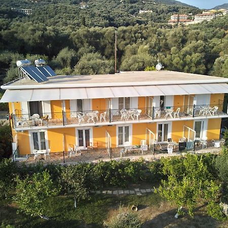 Silvia Aparthotel Parga Bagian luar foto
