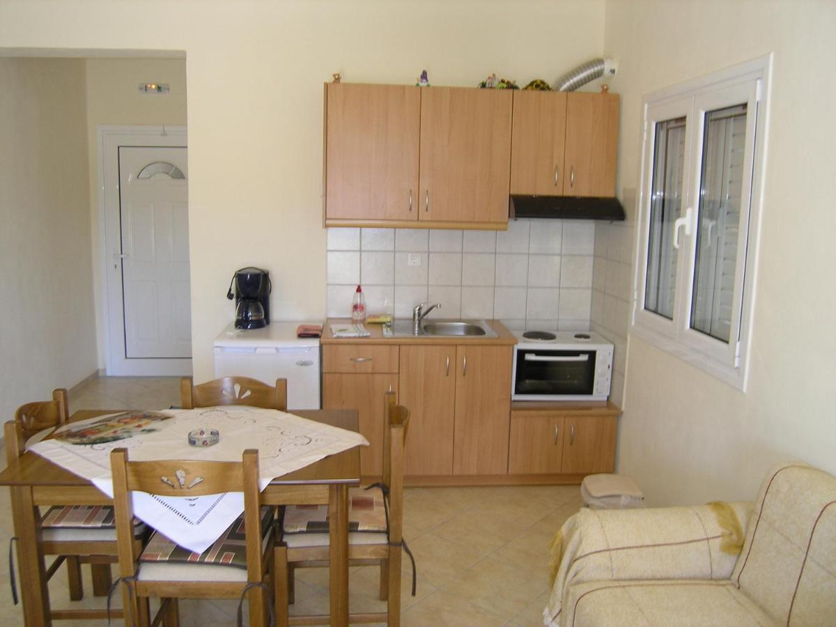 Silvia Aparthotel Parga Bagian luar foto